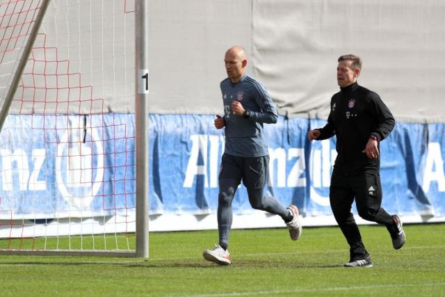 但他凭借多 但他凭借多