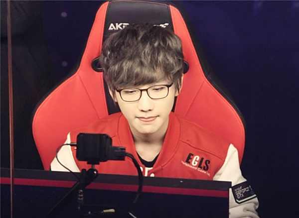 他们在防守 他们在防守